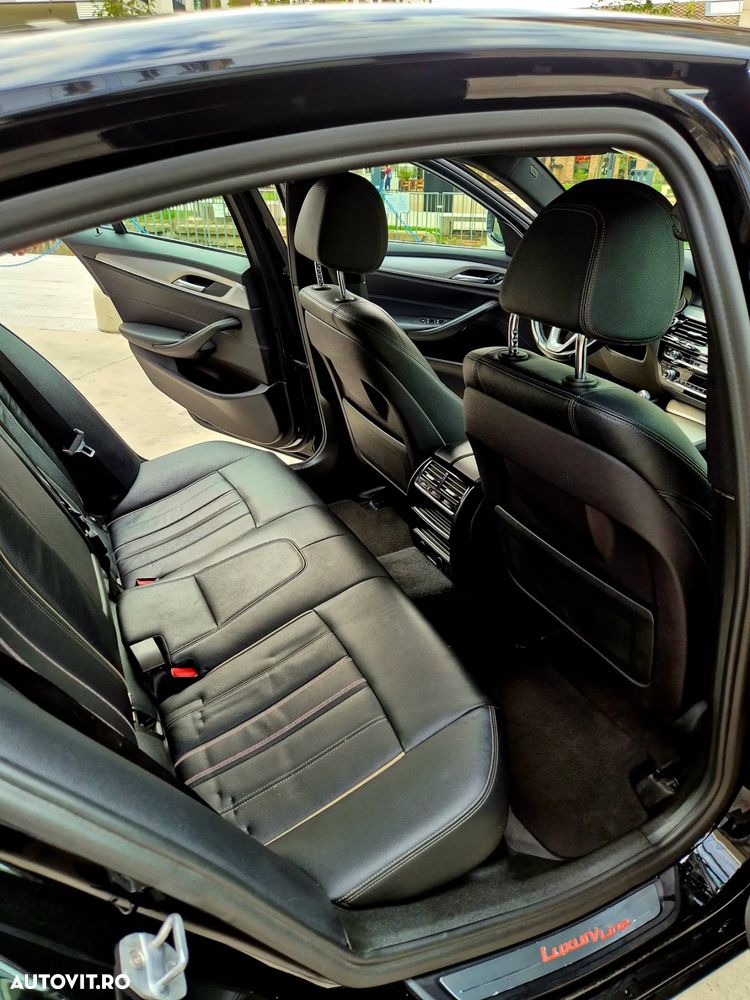 BMW Seria 5 520d xDrive AT - 11