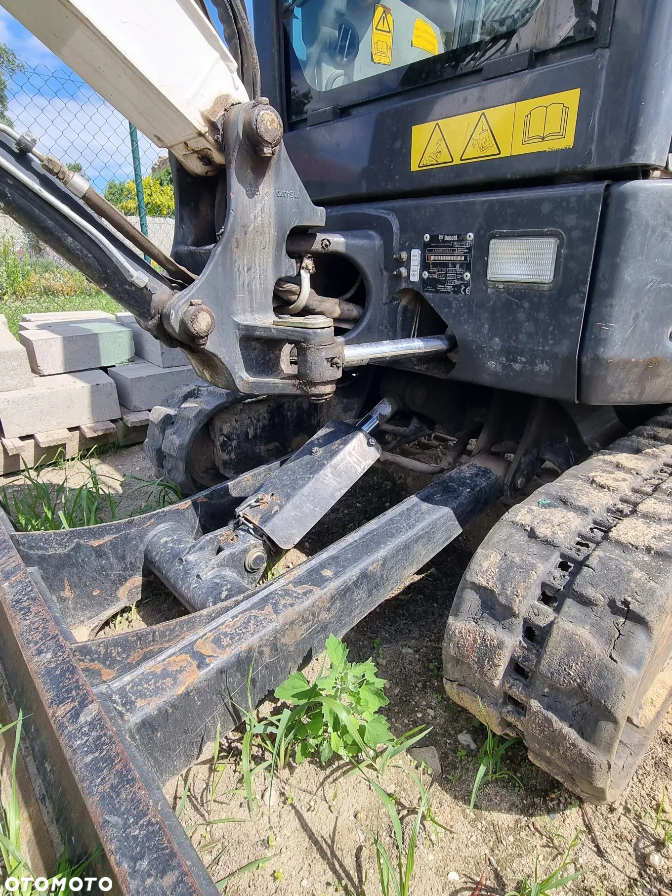 Bobcat E25 - 13