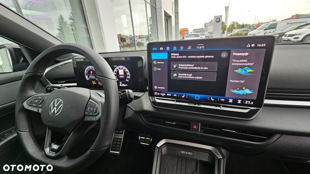 Volkswagen T-Roc - 30