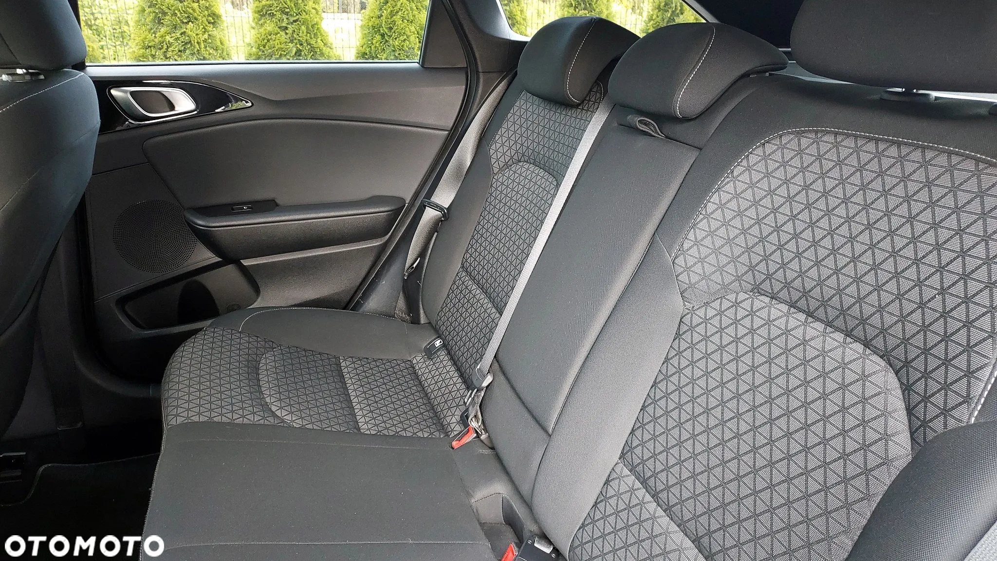 Kia Ceed 1.4 T-GDI L Business Line Plus - 21