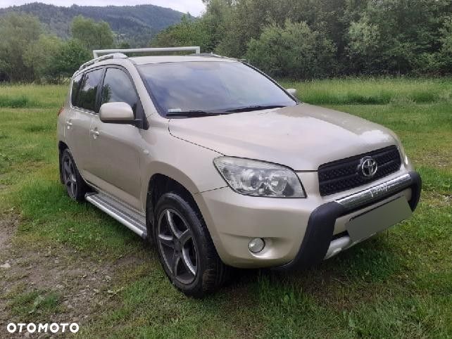 Toyota RAV4 2.0 VVT-i Luna - 2