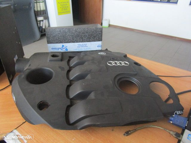 Tampa De Motor 038103925 AUDI A4 2004 1.9TDI - 2