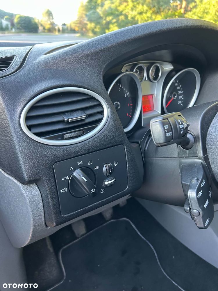 Ford Focus 2.0 Platinium X - 14