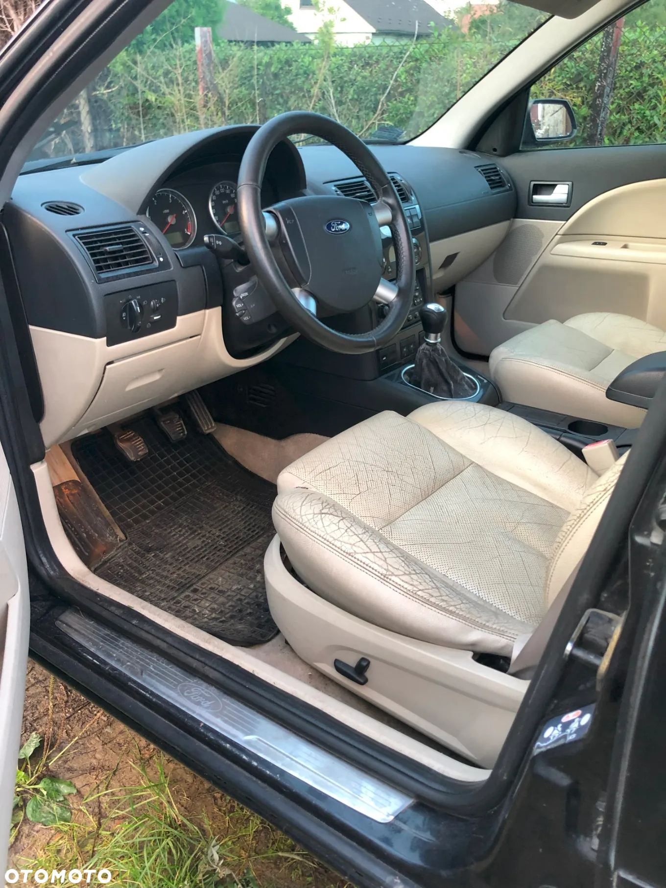 Ford Mondeo 2.0 TDDi Ghia - 10