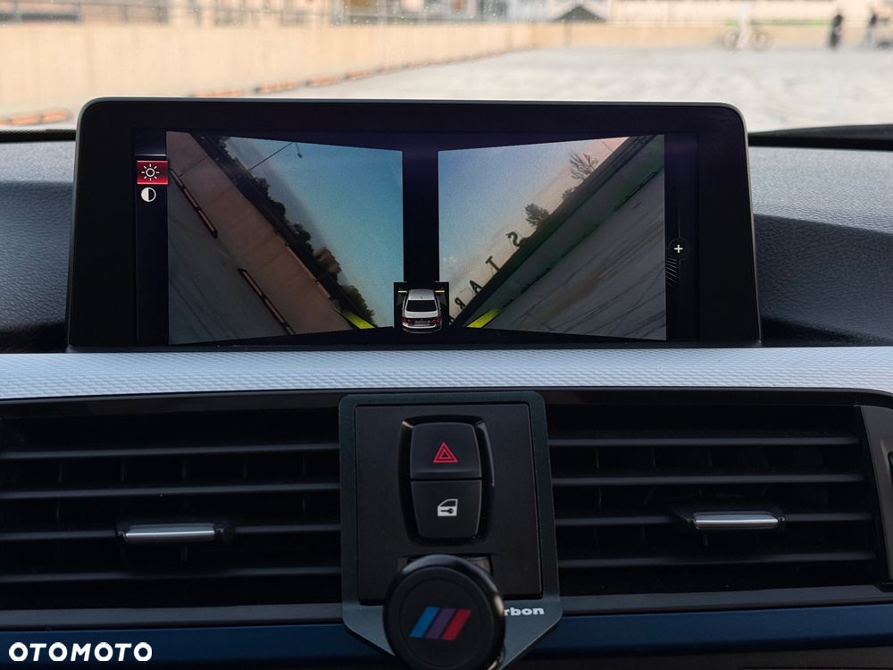 BMW Seria 3 328i Sport Line - 23