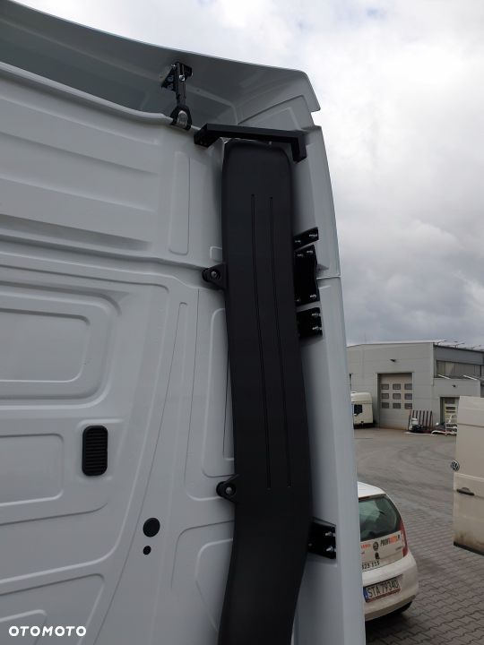 spojlery spoilery owiewki kabiny mercedes-benz actros big space mp5 - 9