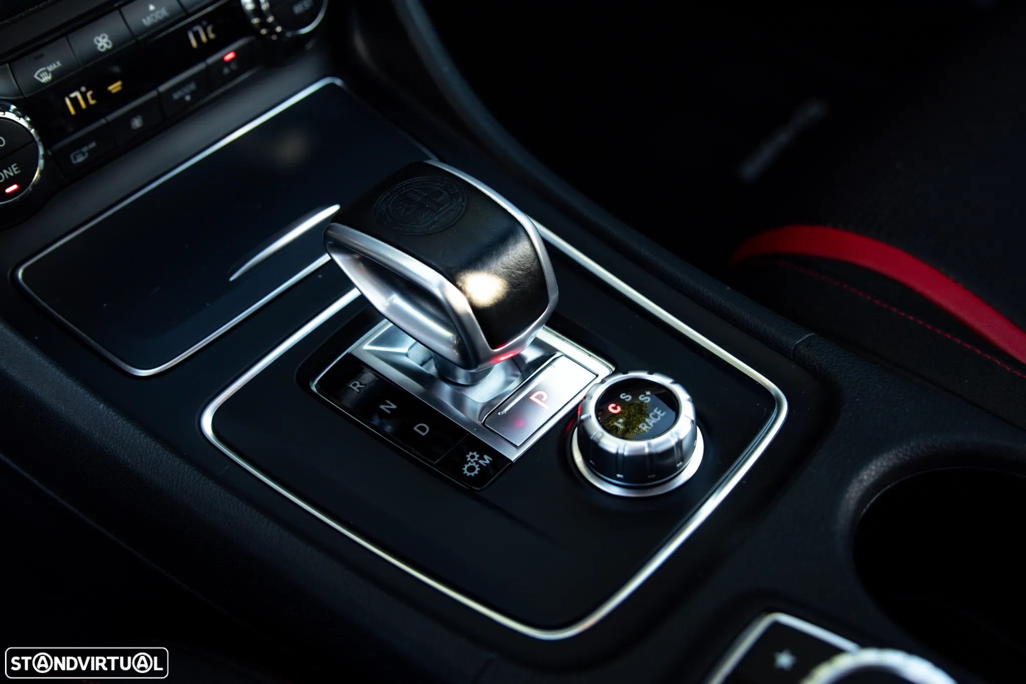 Mercedes-Benz CLA 45 AMG - 22