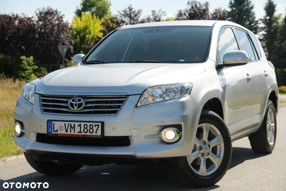 Toyota RAV4 2.0 VVT-i Prestige - 1