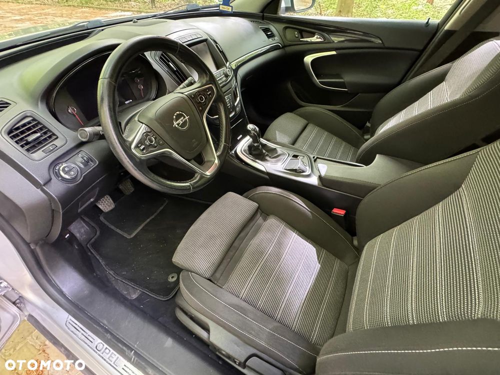Opel Insignia - 22