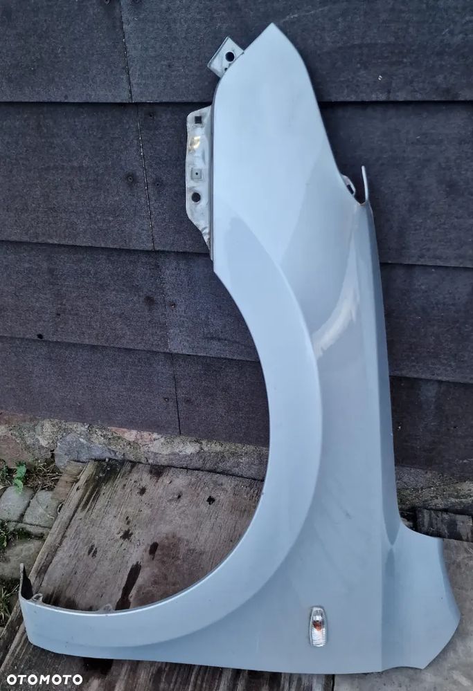 BŁOTNIK LEWY PRZÓD HYUNDAI i30 HB - 2