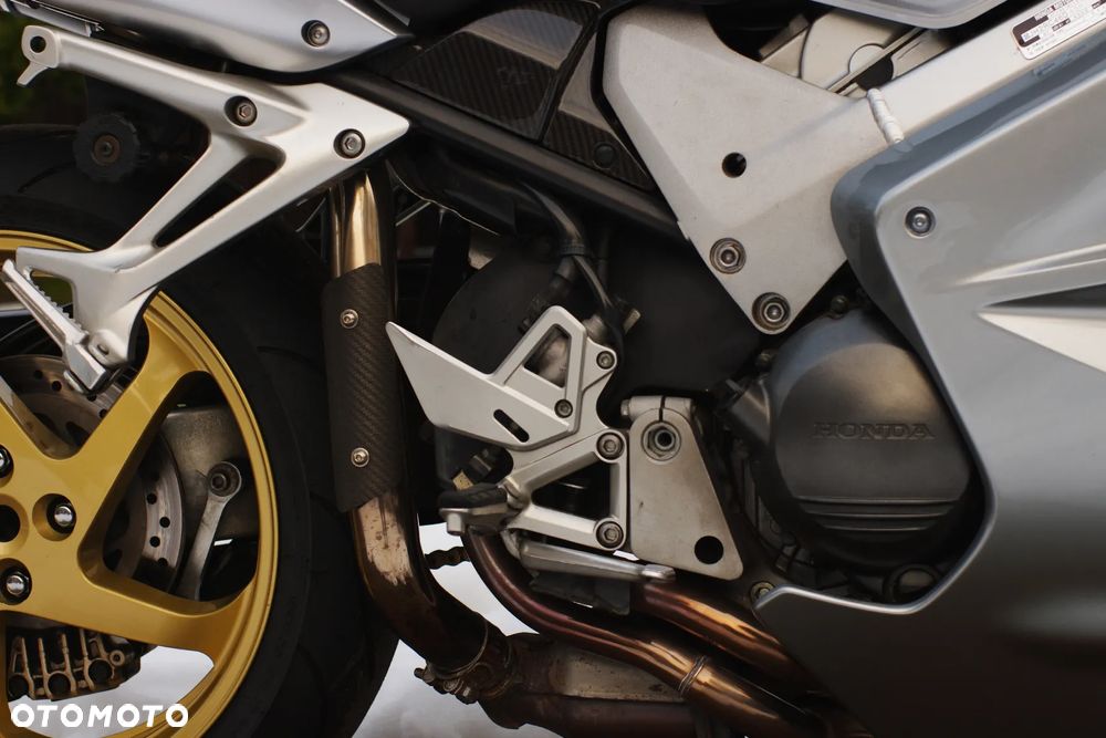 Honda VFR - 11
