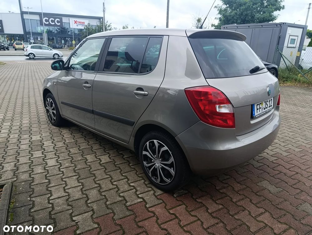 Skoda Fabia 1.2 HTP Ambiente - 5