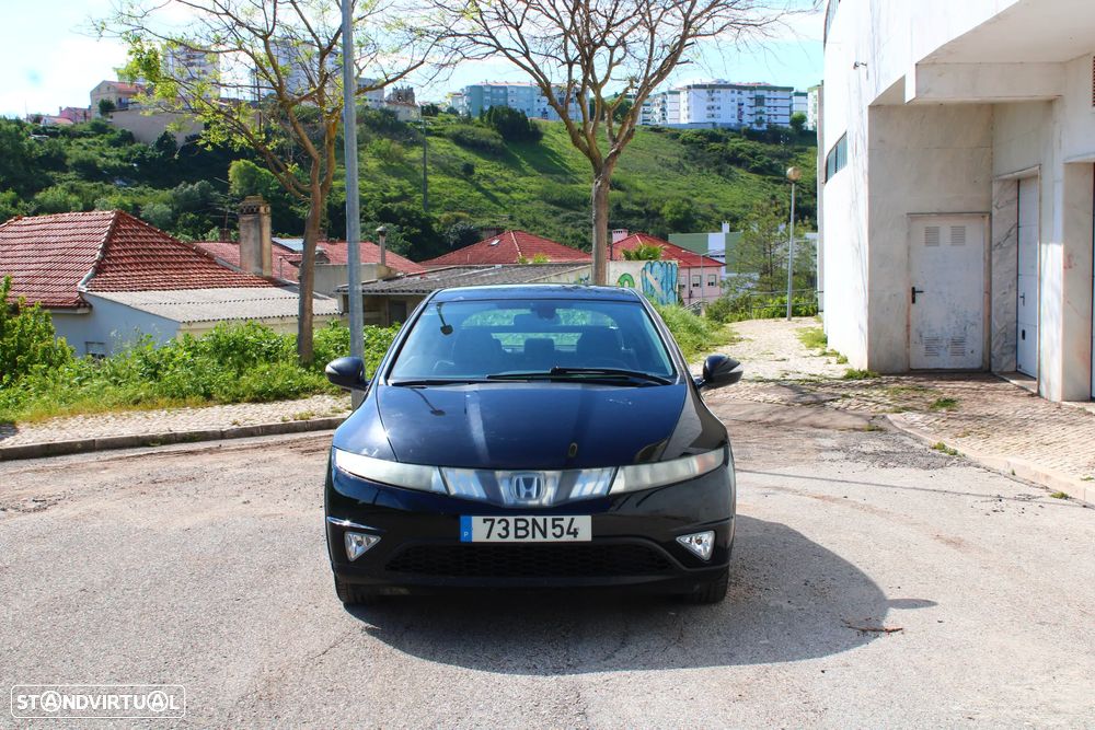 Honda Civic 1.4 Sport i-Shift - 1