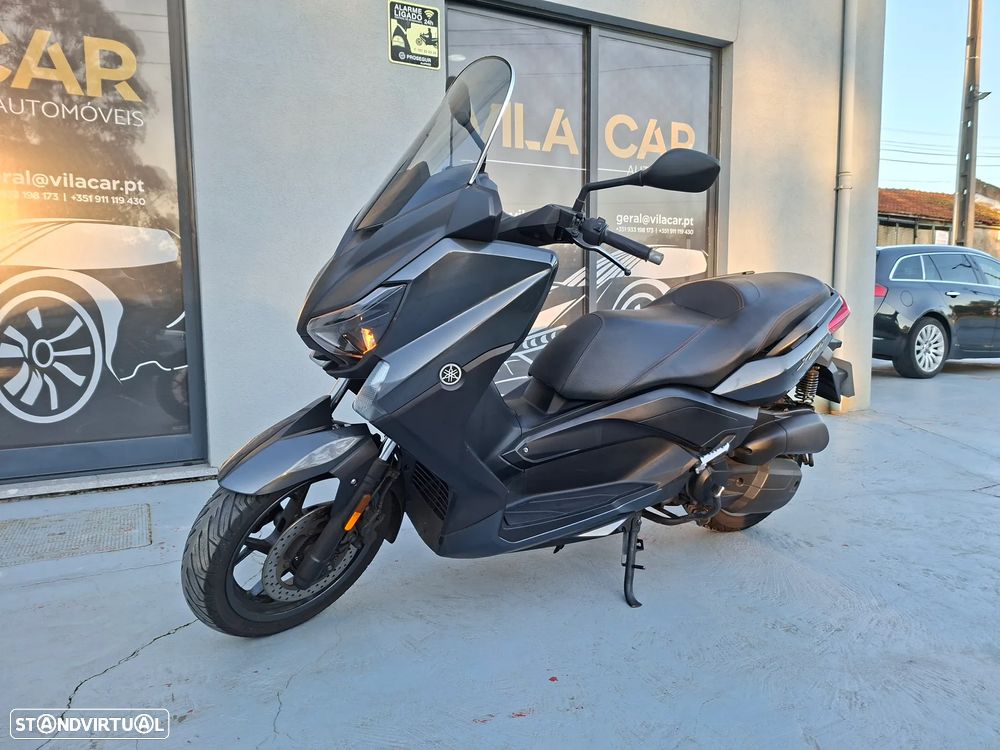Yamaha X-Max - 1