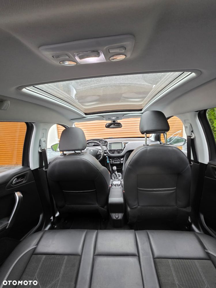 Peugeot 2008 PureTech 110 Stop&Start Crossway - 12