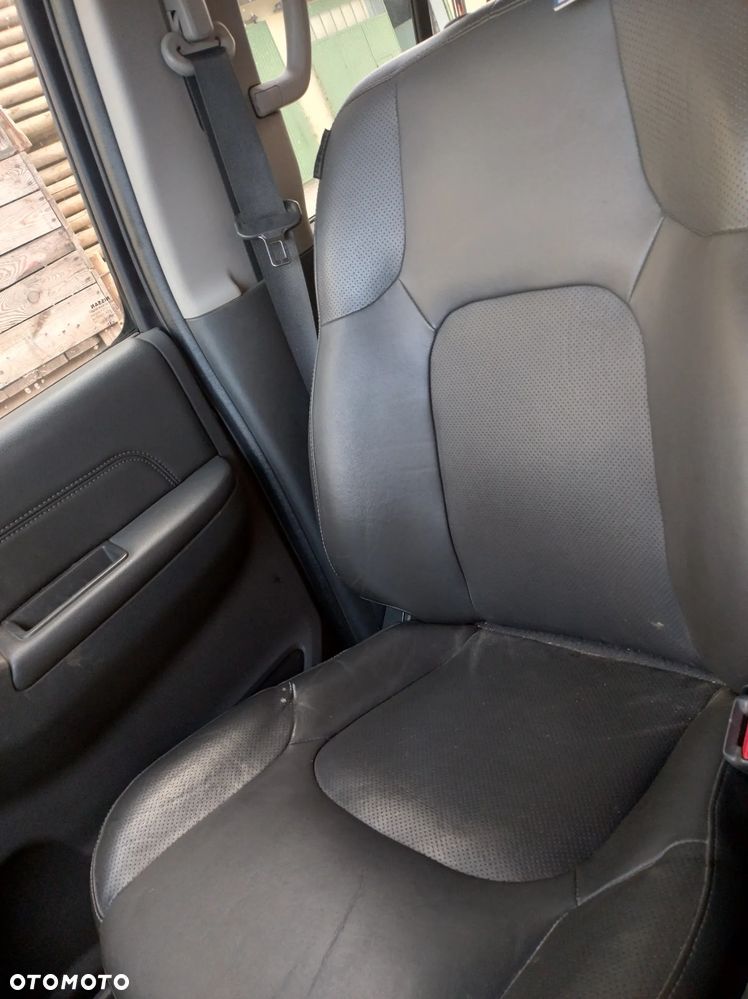 Nissan Navara 3.0 D V6 Platinum Long EU5 - 9