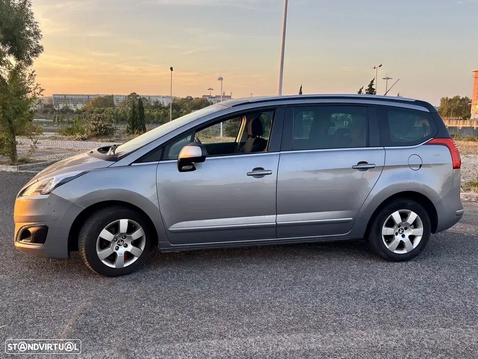 Peugeot 5008 1.6 E-HDi Active 2-Tronic - 4