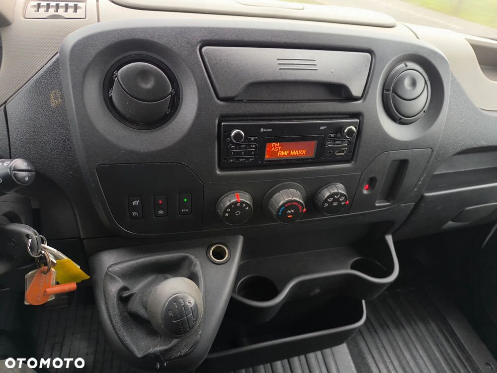 Renault Master - 10