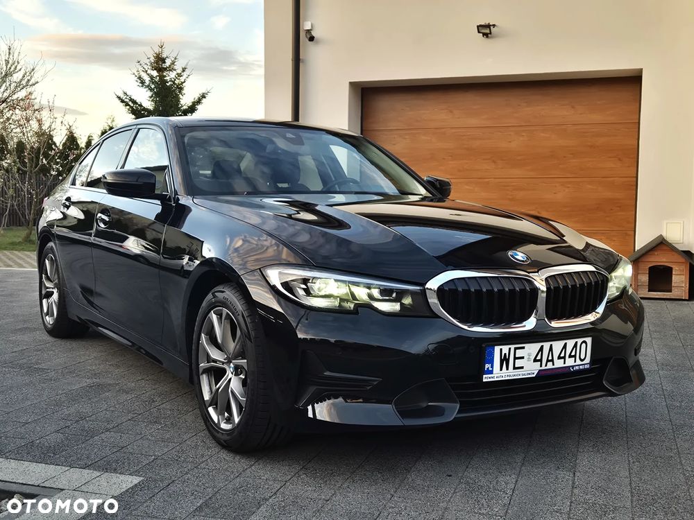 BMW Seria 3 320i Sport Line - 13