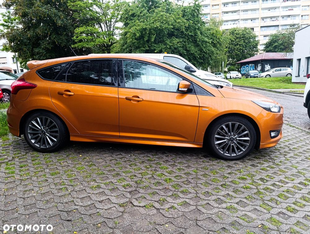 Ford Focus 1.5 EcoBoost ST-Line - 22