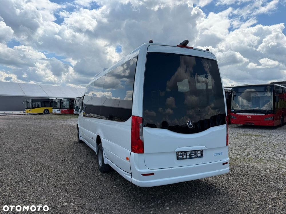 Mercedes-Benz Sprinter 519 - 10