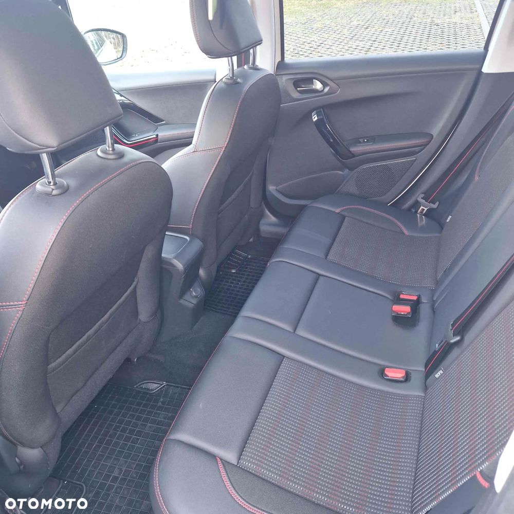 Peugeot 2008 PureTech 110 Stop&Start GT-Line Edition - 13