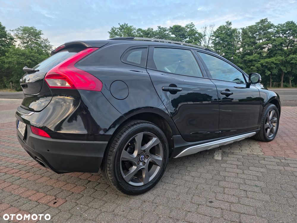 Volvo V40 D2 Momentum - 23