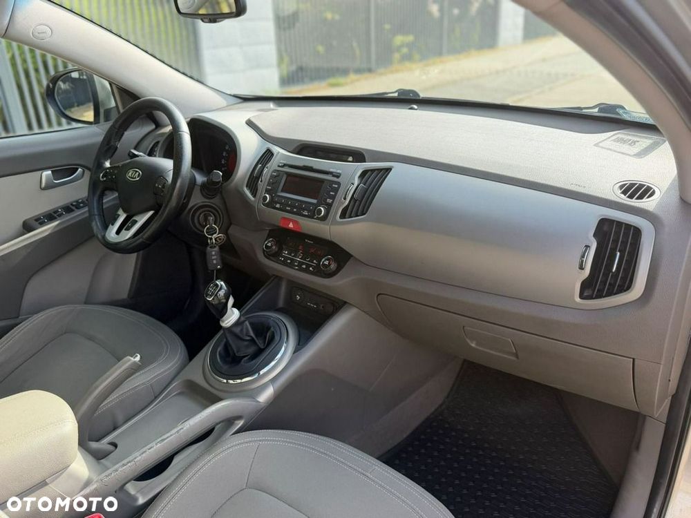 Kia Sportage - 16