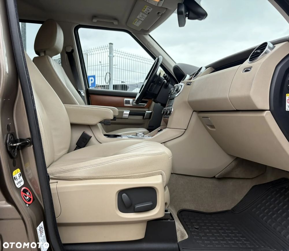 Land Rover Discovery IV 3.0 SD V6 HSE - 30