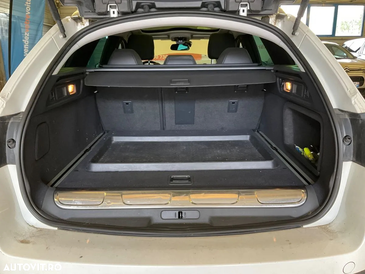 Peugeot 508 RXH Hybrid4 - 18