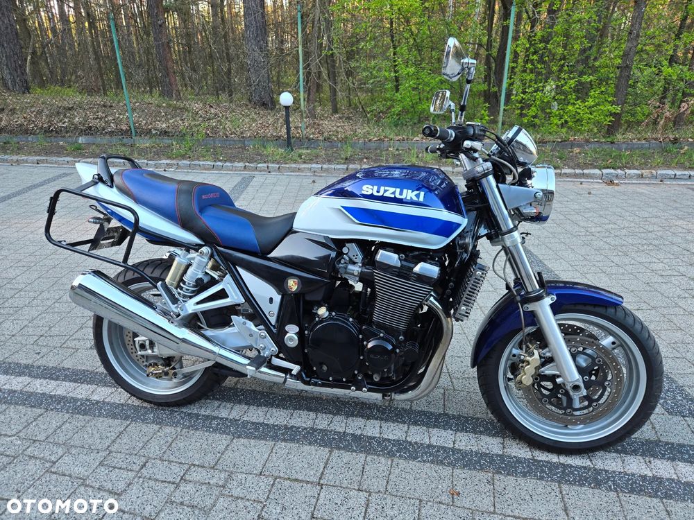 Suzuki GSX - 1