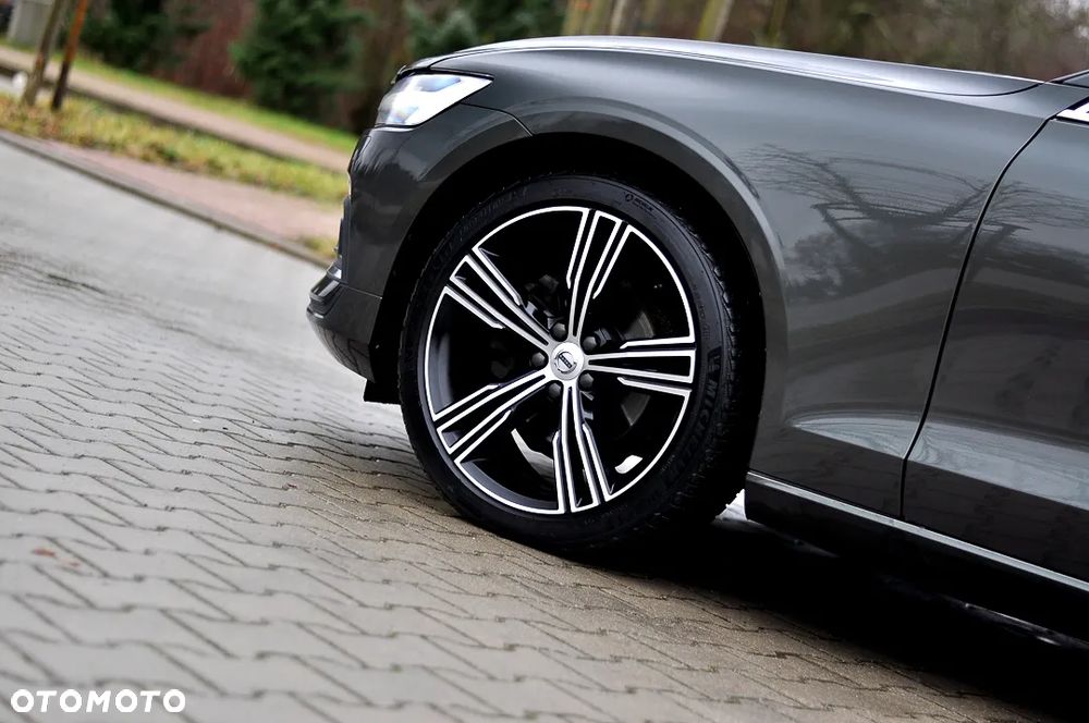 Volvo V60 D4 Inscription - 18