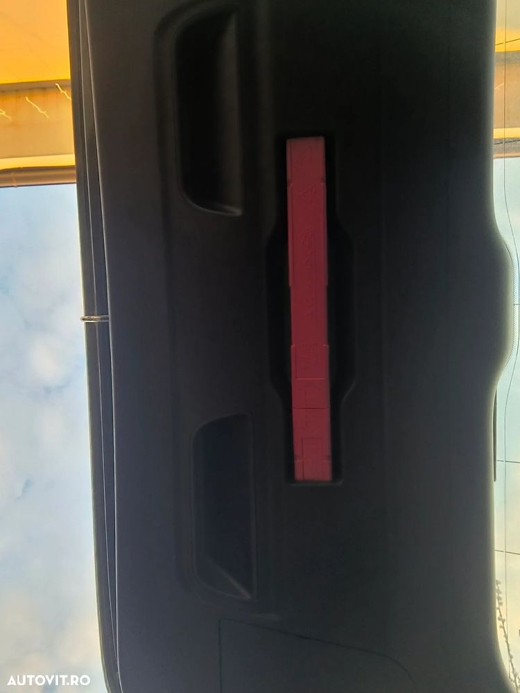 BMW Seria 2 218d Aut. - 35