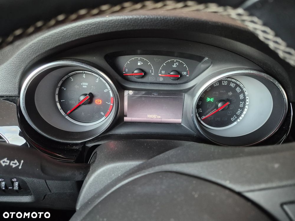 Opel Astra 1.4 T Elite S&S - 6