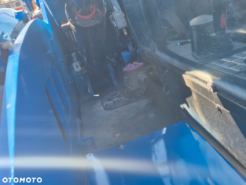 Genie GTH 3007 / 4X4 / NISKIE MOTOGODZINY / WIDŁY + ŁYŻKA / WOM / PO SERWISIE / 1WŁ / MOŻLIWOŚĆ TRANSPORTU - 25