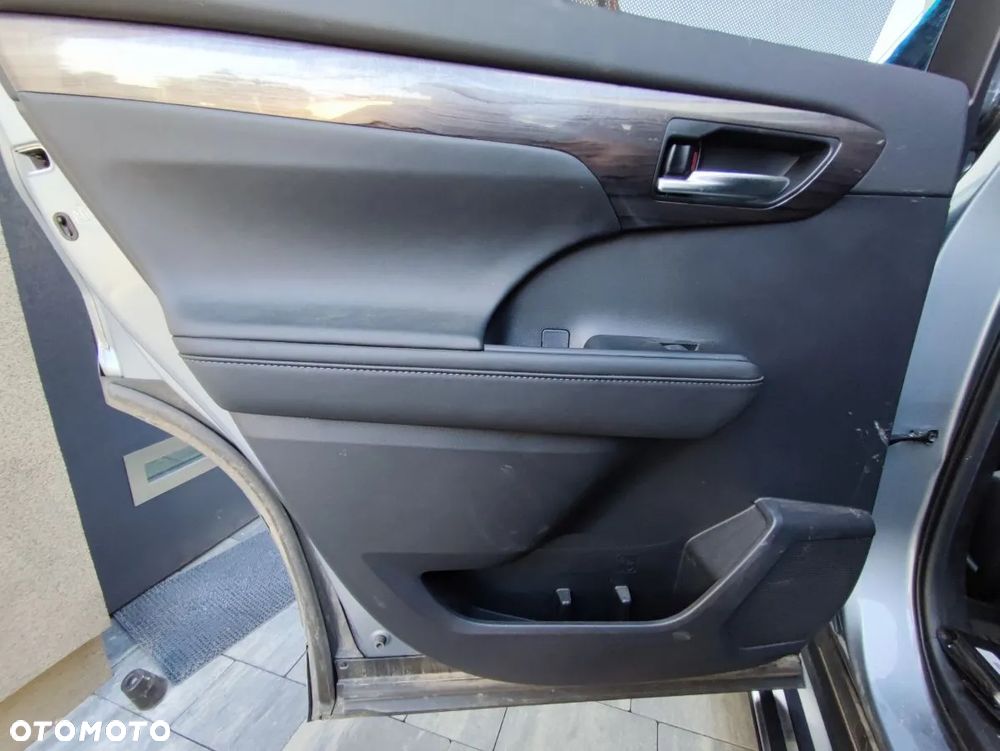 TOYOTA HIGHLANDER 20-24r Fotele Kanapy Boczki Skórzane - 6
