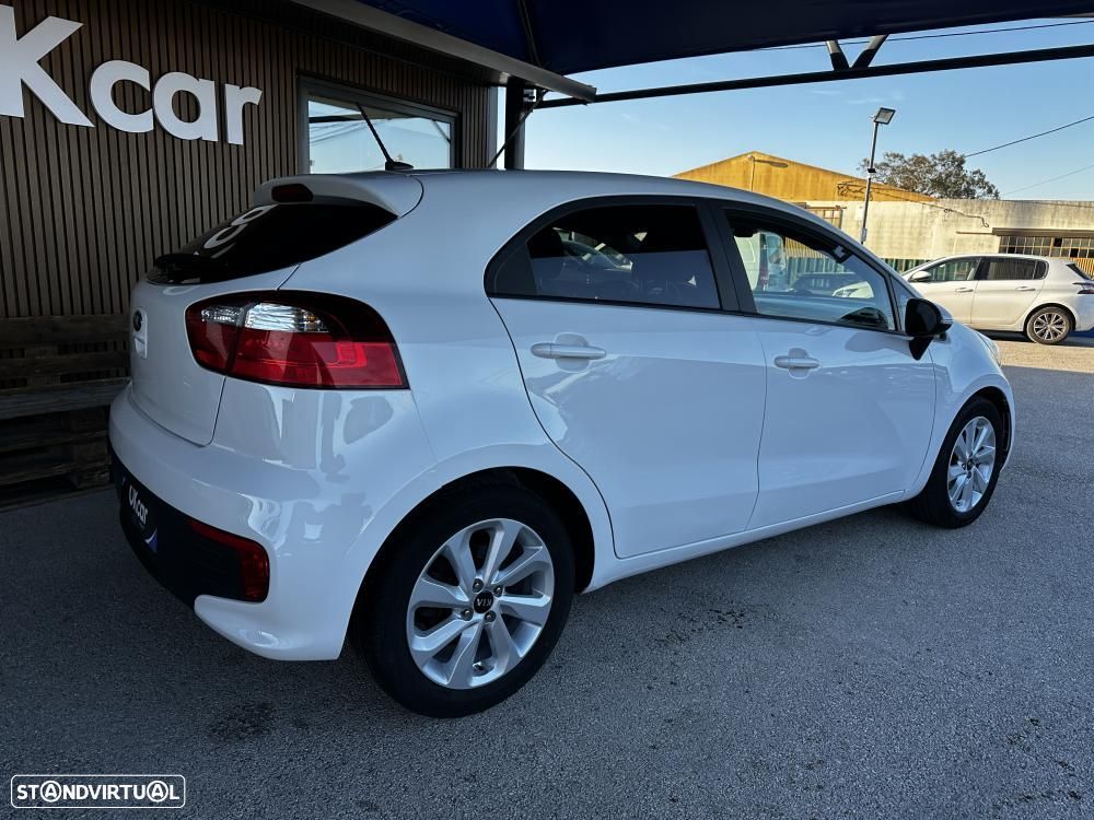 Kia Rio 1.1 CRDi EX - 10