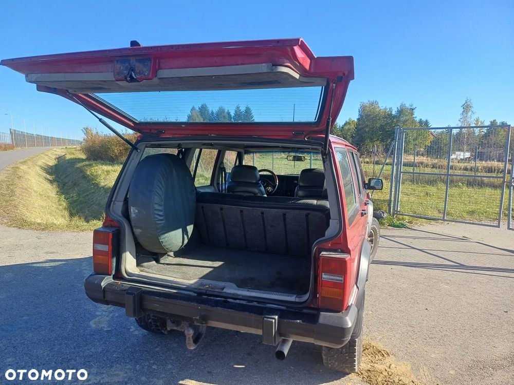 Jeep Cherokee 4.0 - 9