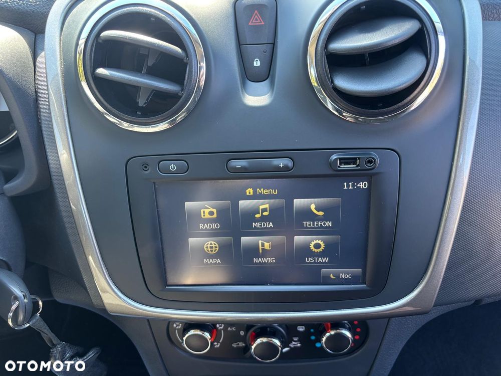 Dacia Sandero TCe 90 S&S Celebration - 16