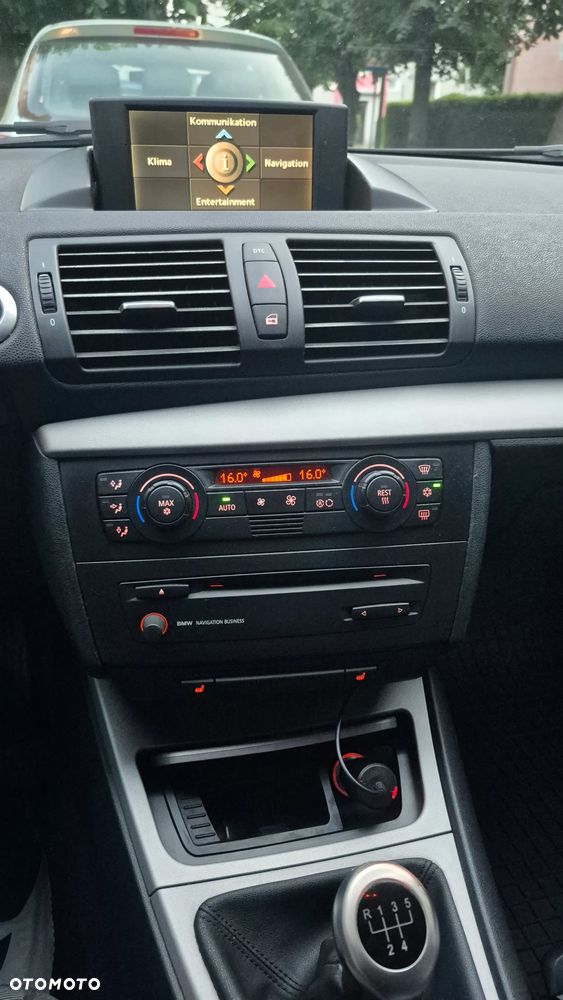 BMW Seria 1 116i - 14