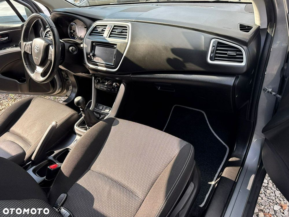 Suzuki SX4 S-Cross 1.6 VVT 4x4 limited - 9