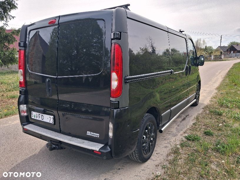 Opel Vivaro - 8