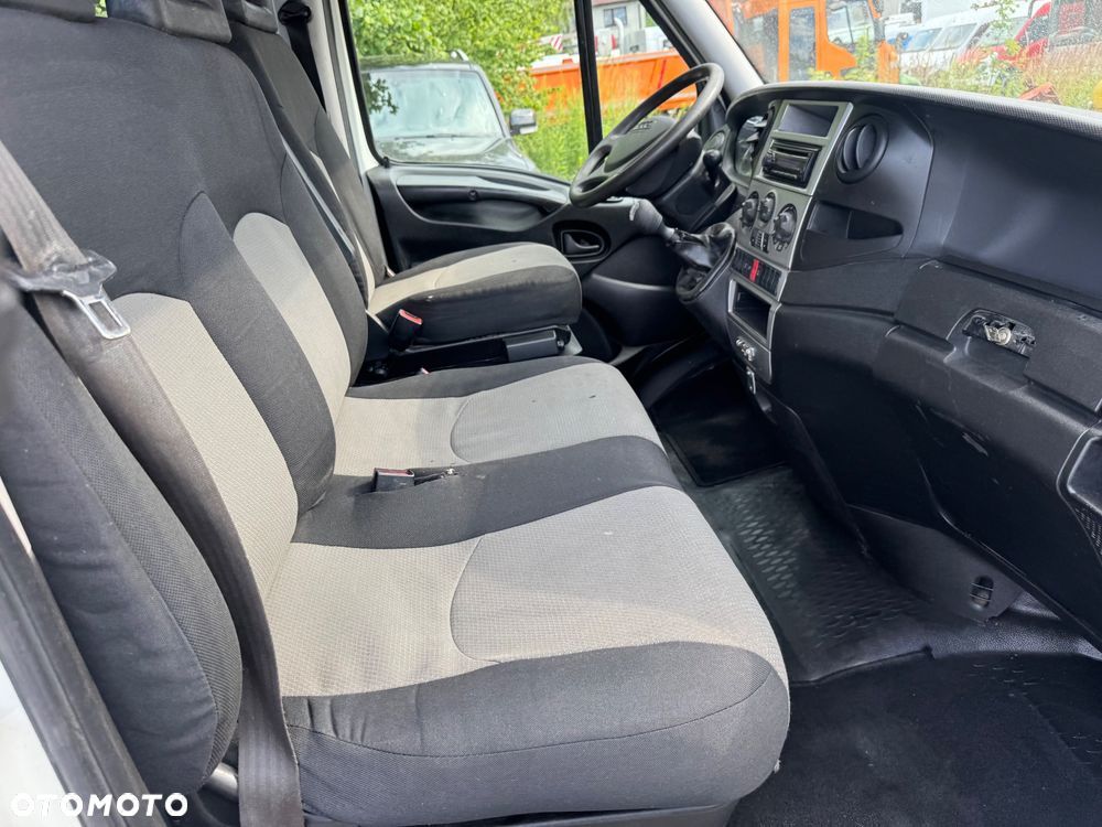 Iveco Daily 2010r. Brygadówka Bliźniak 7 Osobowy Klima 3.5t Na Haku - 20