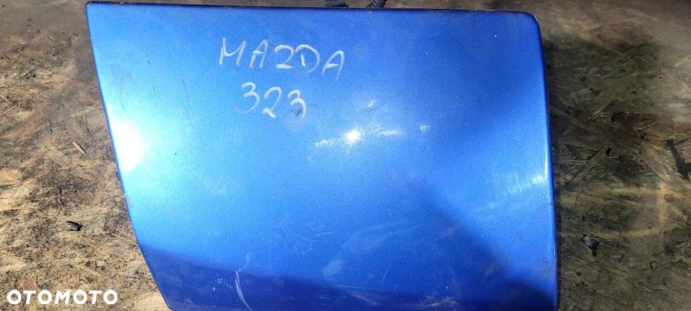 lampa prawa przód mazda 323f - 1