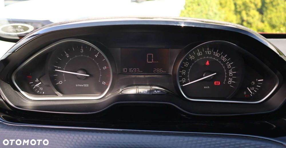 Peugeot 2008 - 25