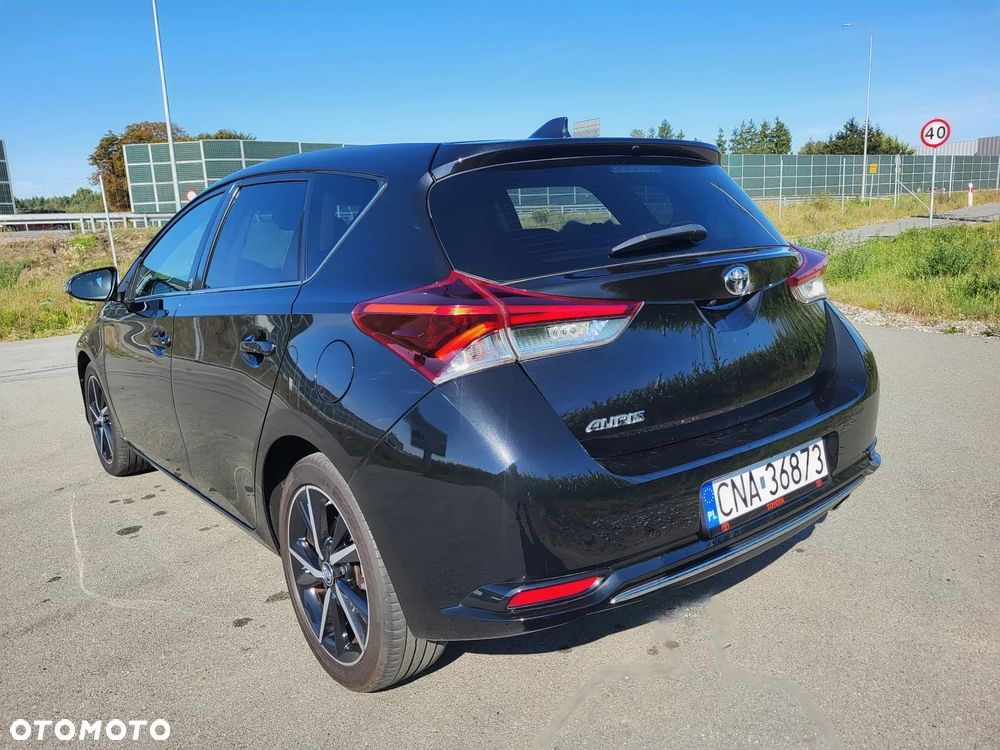 Toyota Auris 1.2 T Dynamic - 4