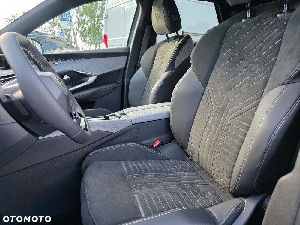 Peugeot 3008 1.2 PureTech mHEV GT E-DCS6 - 10