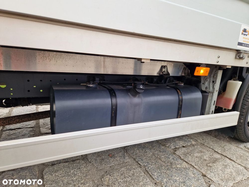 Toyota Dyna Bliźniak Podwójne KOŁO - 26