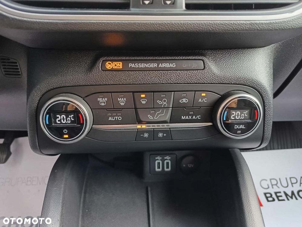Ford Focus 1.5 EcoBlue SCR Connected - 22