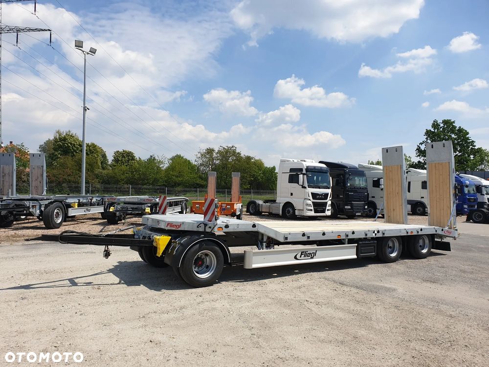 Fliegl Fliegl przyczepa niskopodwoziowa DTS 300 - 5
